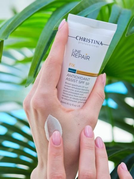 Антиоксидантний лосьйон Antioxidant Assist SPF 50 Line Repair Fix Christina 60 мл CHR889 - магазин професійної косметики SELENAVI